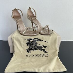 New Burberry Willenmore Bow Cochette Romantic Gold Party Stiletto Heel Size 37.5